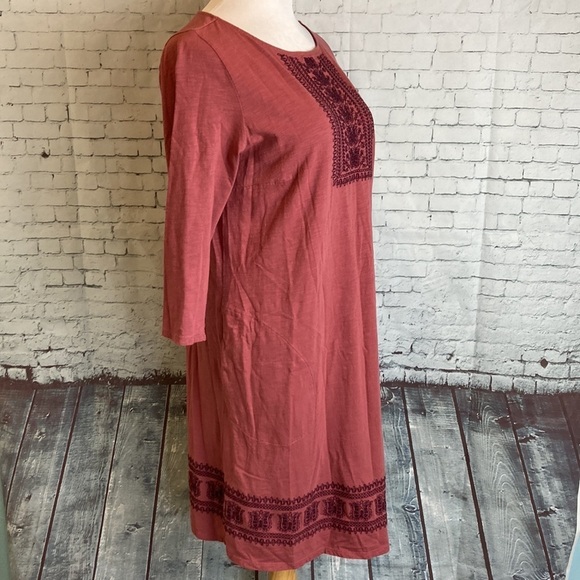 Garnet Hill Women’s Embroidered Boatneck Knit Shift Dress Sz M Boho Scandi Girl - Picture 7 of 15